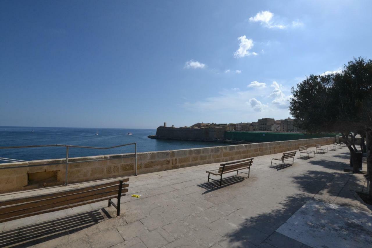 Valletta Dream Suites Penthouse ภายนอก รูปภาพ